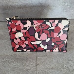Kate Spade Staci Fruit Foliage Multi Floral Medium L Zip Wristlet NWT